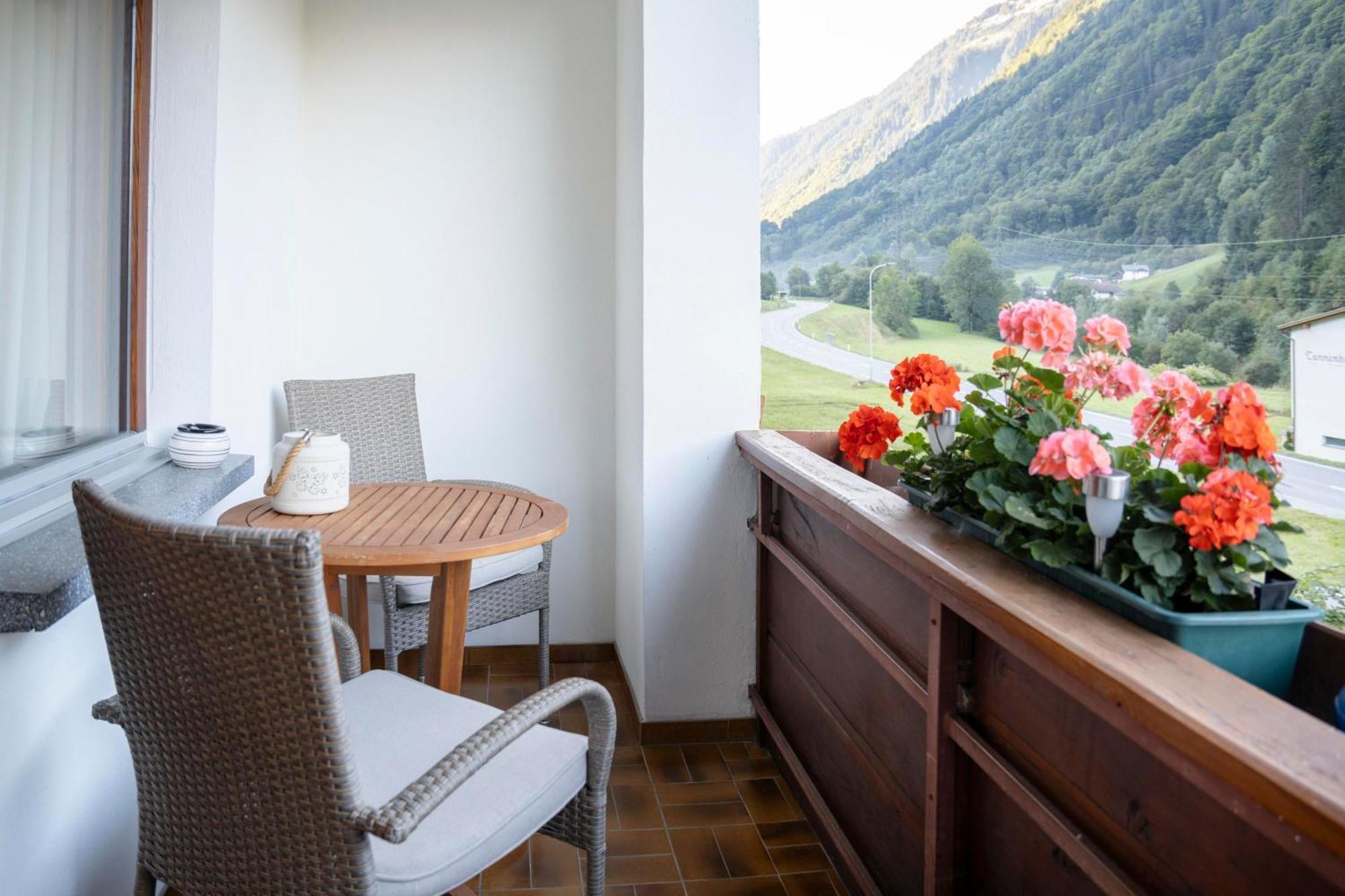 Ferienwohnung Haus Limat Schruns Exterior foto